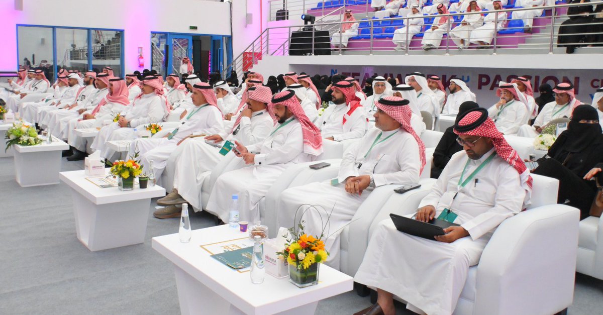 MOE_JDH's tweet photo. ملتقى |
اختتمت فعاليات ملتقى الأمن والسلامة والمرافق بتقديم مبادرة "أنسنة المباني المدرسية..المجتمع في قلب المدرسة"، إضافة إلى استراتيجيات وسائل التوعية، ونشر وتعزيز ثقافة الأمن في البيئة التعليمية، وبحث المفهوم العام بين التشغيل والصيانة وإدارة المرافق.
#وزارة_التعليم
#تعليم_جدة https://t.co/x5FB8KSVNk