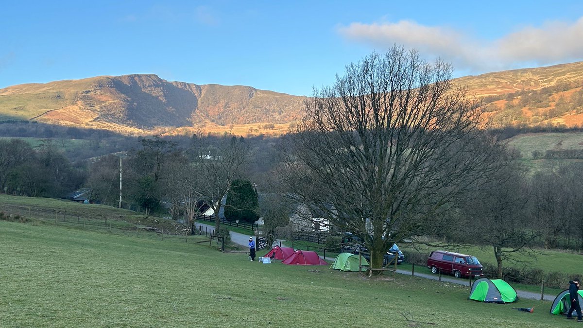 wildexpertise's tweet photo. Getting ready for your DofE expedition?
Don’t let blisters, soggy kit or surprise rain catch you out!
Our latest blog has smart packing tips – from boots to waterproofing, layering to personal care (yes, periods too – totally normal 💪).
#DofE #OutdoorTips #WildernessExpertise https://t.co/AK4uqorrX8