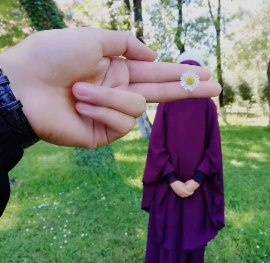 ټول پوښتنه!
آیا ته حاضر یې چي دیوې کونډې ښځې سره واده وکړي؟

هو🔁
یا❤