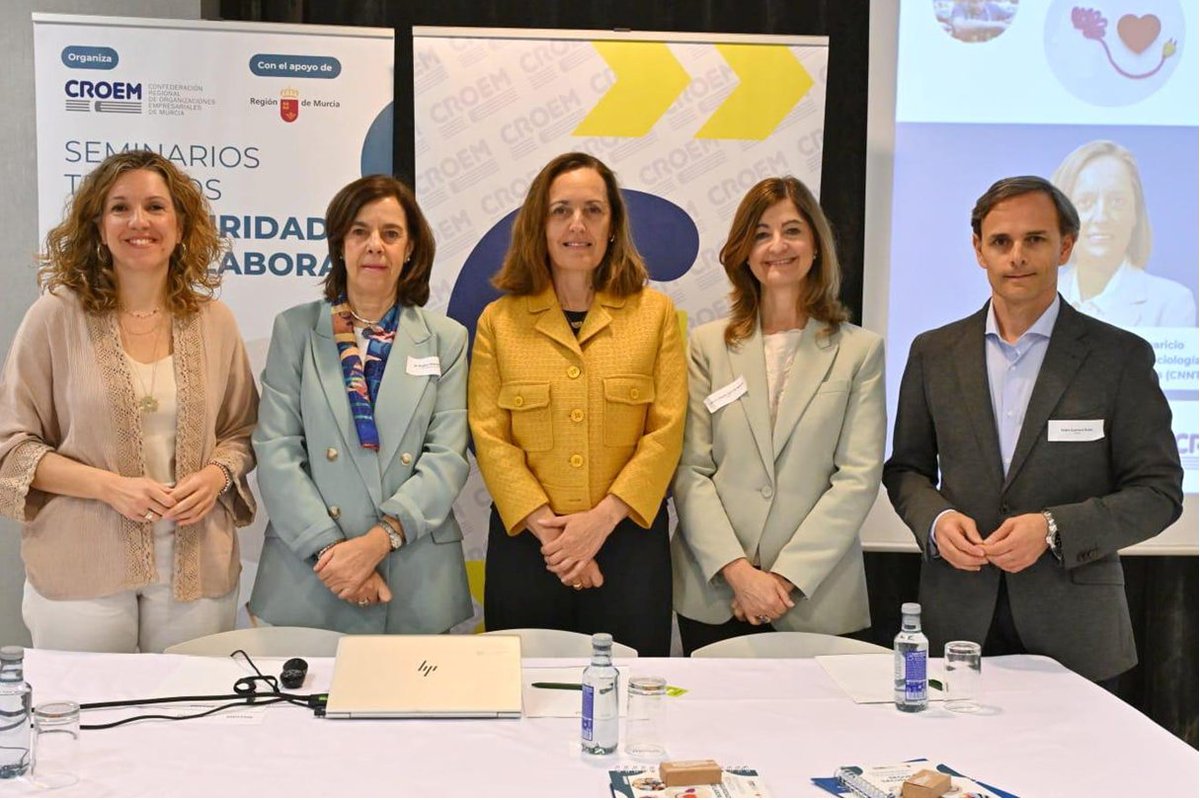 Mª Jesús Otero, del #INSST ha participado hoy en el seminario de seguridad y salud laboral organizado por <a href="/croemurcia/">CROEM</a> 

💬El cumplimiento de la actual EESST pasa necesariamente por integrar la edad y la perspectiva de género de manera transversal en la gestión preventiva