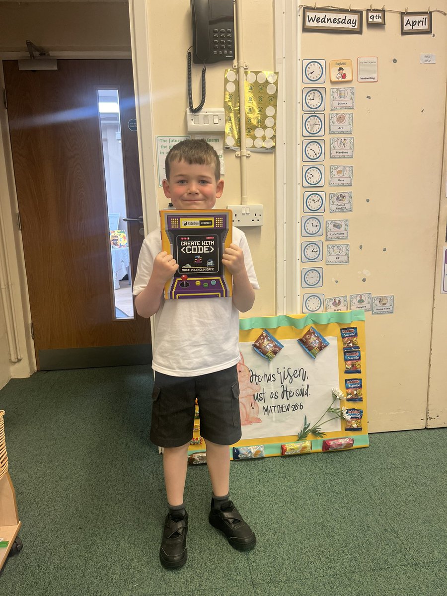StJosephsRCHW's tweet photo. Class 5 have loved reading some of the books we have borrowed from Heywood Library this week, as part of our daily story time. #JOHReading https://t.co/wAXmUOEVwY