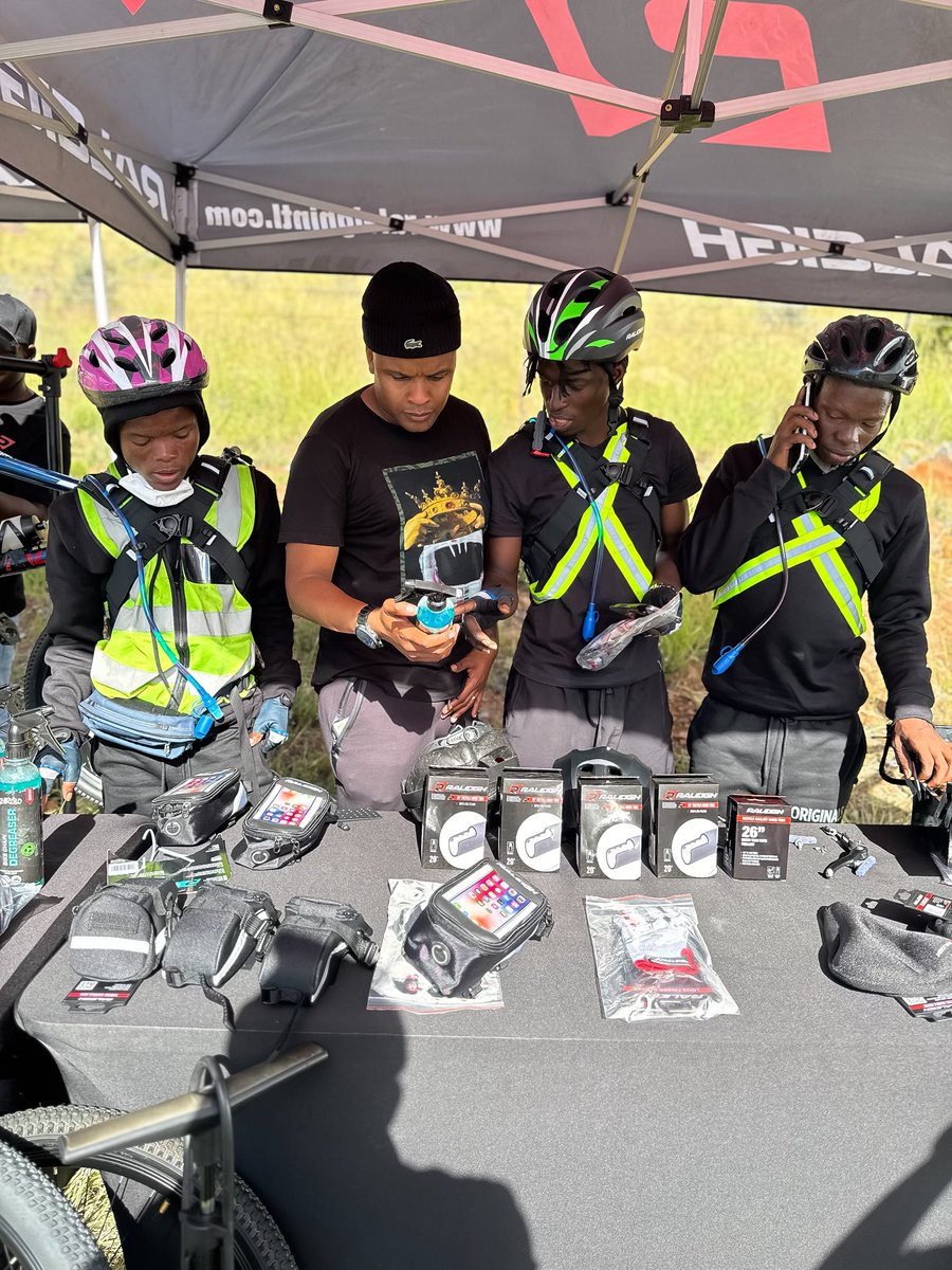Djkarri__'s tweet image. Thank you Raleigh South Africa For Servicing the bicycles for the boys. A smooth ride needs a fresh pack of breaks,tyres and more.

“We Love Support” ✊🏾
