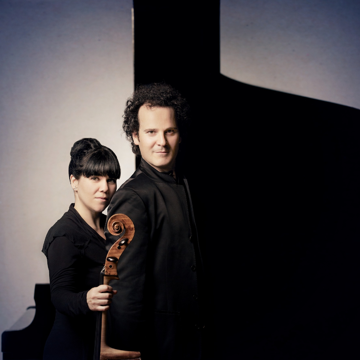 ✨El Dúo Cassadó y el bailaor Iván Vargas presentan 'Hechizo y Duende', un homenaje único a la faceta musical del poeta Federico García Lorca. 🌹🎻

🌐 teatroperezgaldos.es

📆 27 de junio de 2025 a las 20:00 h