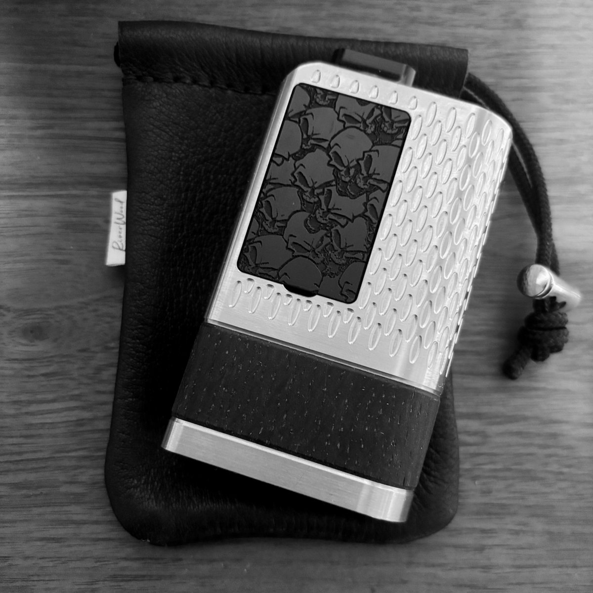 volajp2's tweet photo. one-of-a-kind ⚡︎⚡︎⚡︎
#hellfiremods
#AIOの日 https://t.co/20KqgkGtvm