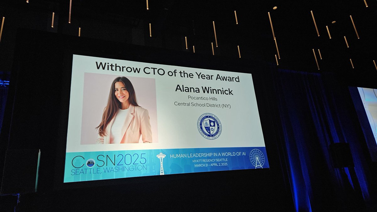 Congrats on ur award <a href="/AlanaWinnick/">Alana Winnick</a>! #CoSN2025 <a href="/CoSN/">CoSN</a>