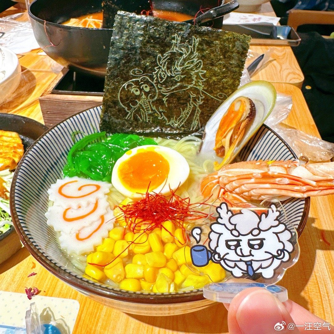 AnimoreJP's tweet image. フェ〜レンザイ✖️ちみたんコラボカフェ中国の北京・上海・広州三都市にて開催中!5月11日まで〜
写真はフェ〜レンザイ原作者の空気先生より〜
#フェ〜レンザイ #ちみたん #コラボカフェ