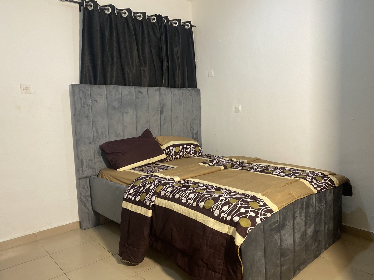 DBilliionaire_'s tweet photo. One of our core values is INTEGRITY 
Client walked into our office on Monday wanted to do Bedstand 
showed different designs and he picked the one he wants.
Said he wanted it to be delivered latest Wednesday 
superseded his expectations and we got it done and he love it 😊 https://t.co/UXFfAPRfPF