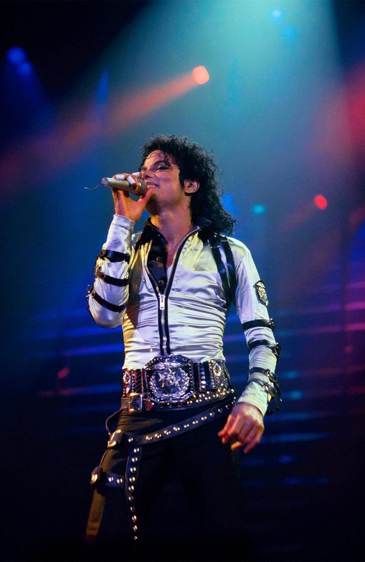 Michael Jackson na turnê do álbum Bad.