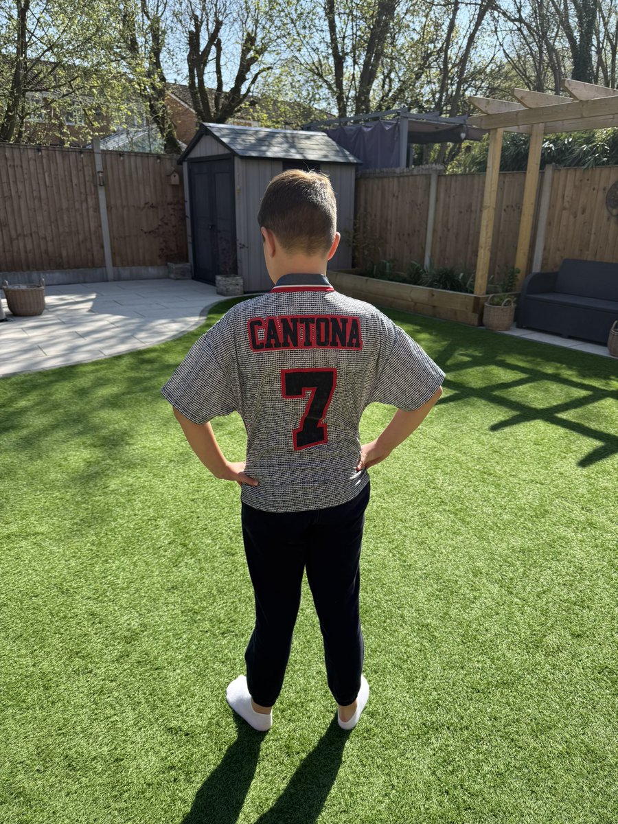 Si Lloyd tweet media