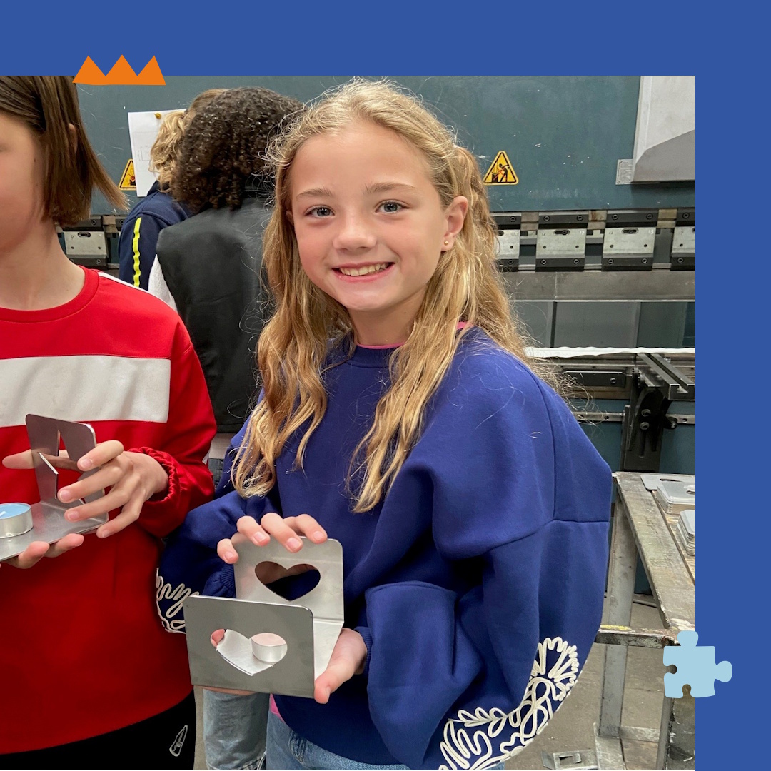 Vandaag is het #girlsday! Door heel Nederland openen bedrijven hun deuren om meiden kennis te laten maken met #bèta, #techniek en #IT. Op Girls’ Day ervaren ze dat de wereld van techniek ook hún wereld is. #WNTweb organiseerde diverse bedrijfsbezoeken voor leerlingen in Westland.