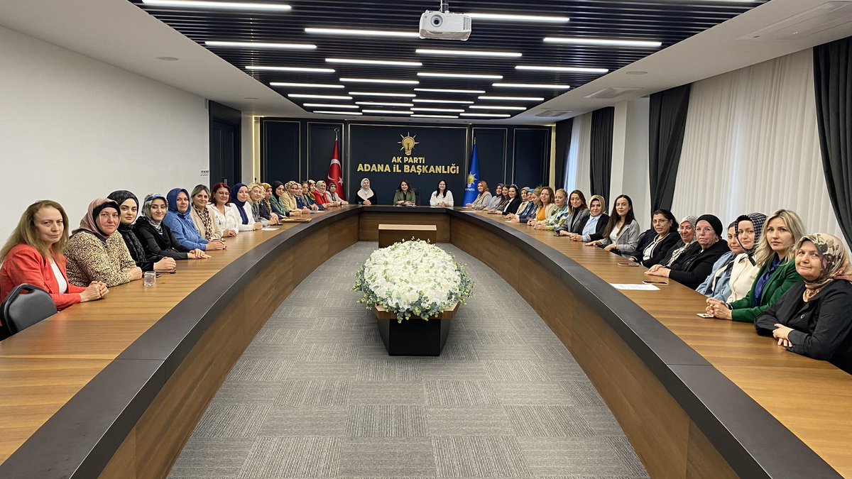 Akkadinadana's tweet photo. 📍Ak Parti Adana İl Başkanlığı 

AK Parti Adana İl Kadın Kolları Başkanımız Sayın Hacer Söylemez’in başkanlığında, haftalık İl Yürütme ve Yönetim Kurulu Toplantımızı
gerçekleştirdik.

#adana https://t.co/Tk7g49Smqp