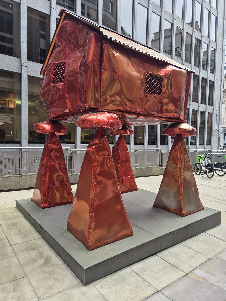 Karen_acts's tweet photo. Things I found yesterday. Pt.2
The Granary by Jesse Pollock
Cunard Place EC3A
#thingsifound #exploringmycity #ilovelondon #sculptureinthecity
#photosbykarenbrace https://t.co/iszFziXRcC