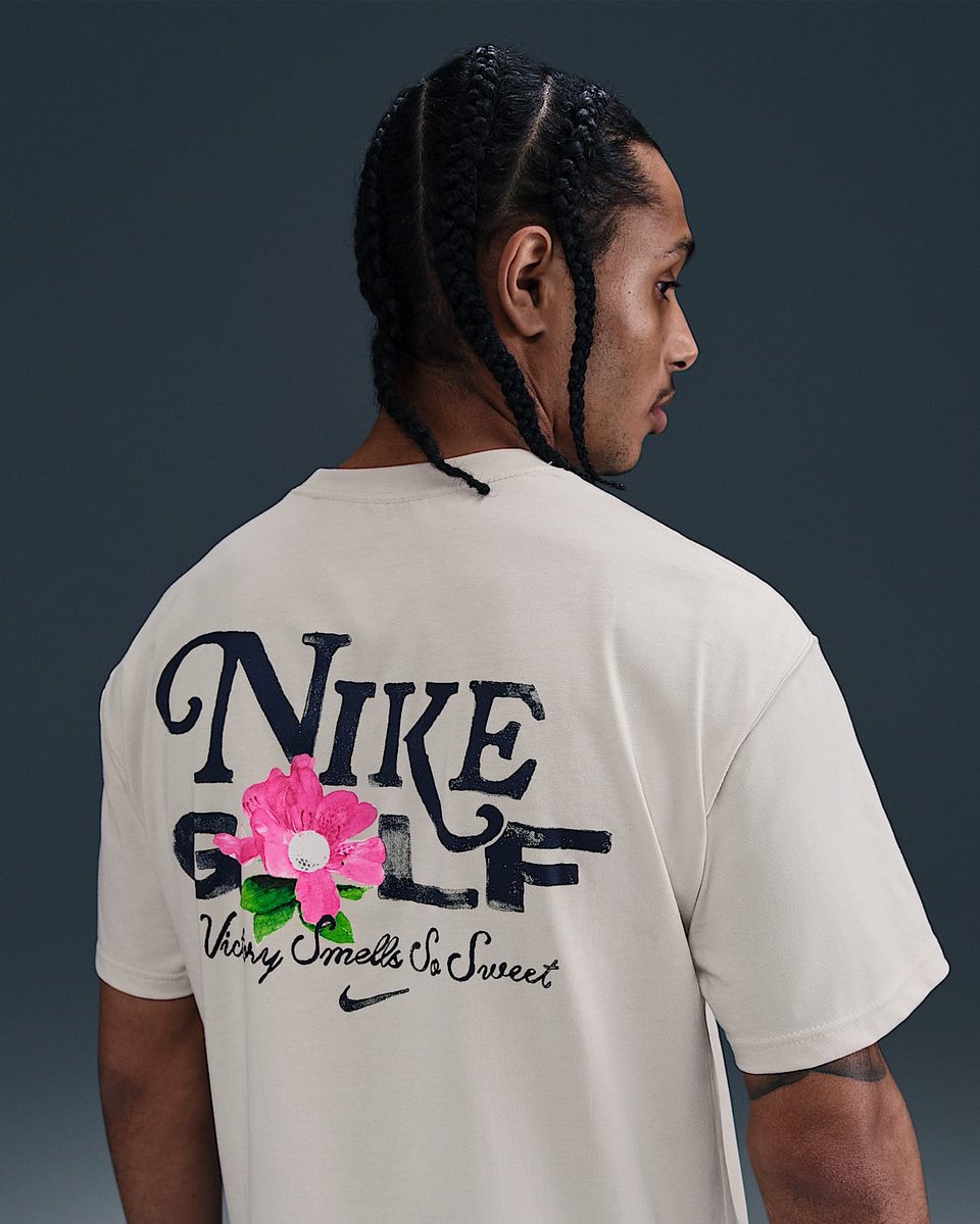 CaminoTV's tweet photo. On peut toujours faire confiance à Nike pour les tee à porter l'été

Lien affilié https://t.co/yqt3uqbF7q 40€ https://t.co/eAiz7PXlab