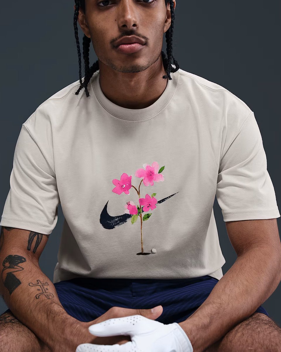 CaminoTV's tweet photo. On peut toujours faire confiance à Nike pour les tee à porter l'été

Lien affilié https://t.co/yqt3uqbF7q 40€ https://t.co/eAiz7PXlab