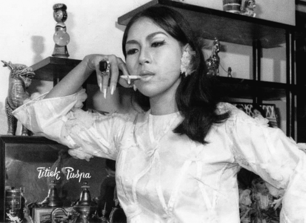 Titiek Puspa (1937 — 2025)

• 13 studio albums
• 25 films
• AMI Lifetime Achievement Award recipient
• Rolling Stone Indonesia's “The Immortals: 25 Artis Indonesia Terbesar Sepanjang Masa”