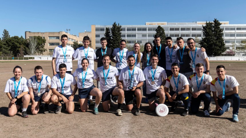 CUDZaragoza's tweet image. Los equipos @CUDZaragoza de ultimate frisbee, rugby masculino y frontón, campeones del #TrofeoRector2025 @unizar, y las componentes del equipo de rugby 7, subcampeonas. ¡Enhorabuena a nuestros alumnos y también a todos los finalistas!