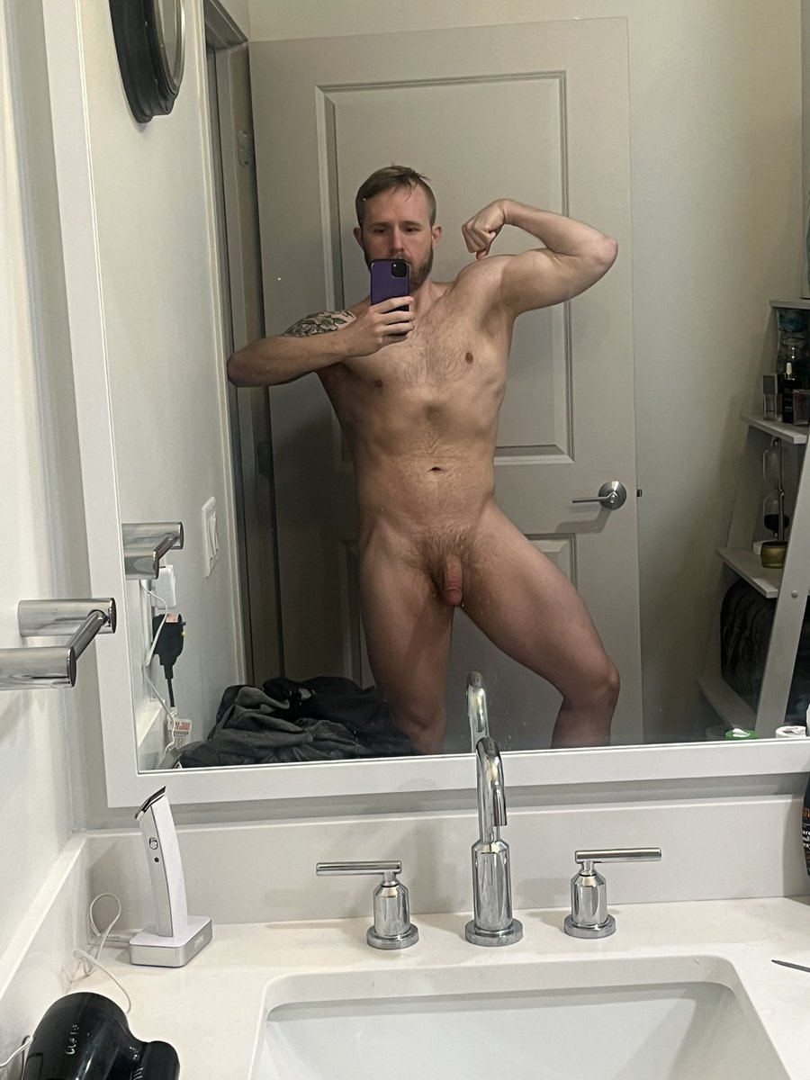 gayboyadvanced 🔜 nintenHO CHICAGO IML tweet media