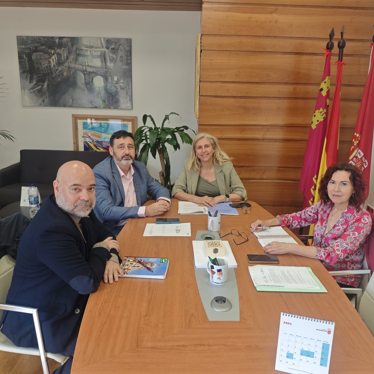 AEMA-rm (@aemarm) on Twitter photo Gracias a <a href="/MerBernabe/">Mercedes Bernabé</a> y al gran equipo de <a href="/Murcia_Emplea/">MurciaEmplea</a> por recibirnos y coordinarnos de cara a las actividades que vamos a realizar este año dentro del #planempleo2025 Gracias a <a href="/MerBernabe/">Mercedes Bernabé</a> y al gran equipo de <a href="/Murcia_Emplea/">MurciaEmplea</a> por recibirnos y coordinarnos de cara a las actividades que vamos a realizar este año dentro del #planempleo2025
