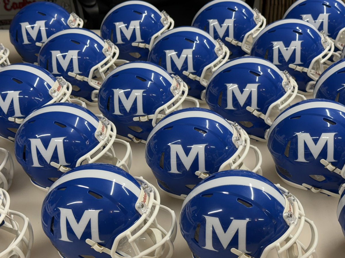 97_sports's tweet image. We appreciate the Champs coming to us to commemorate their Championship season and their seniors! Thanks @McCallieFB and @JoelBradford_4 for working with us! #minihelmets #helmetdecals