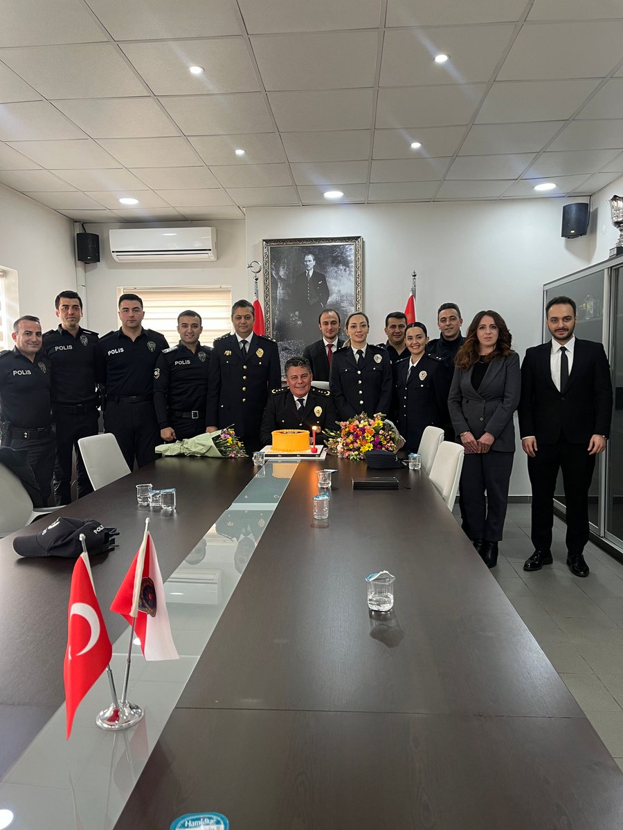 vecdiarkz's tweet photo. Türk Polis Teşkilatımızın 180. kuruluş yıl dönümü kutlu olsun. https://t.co/gSpzI48aIG