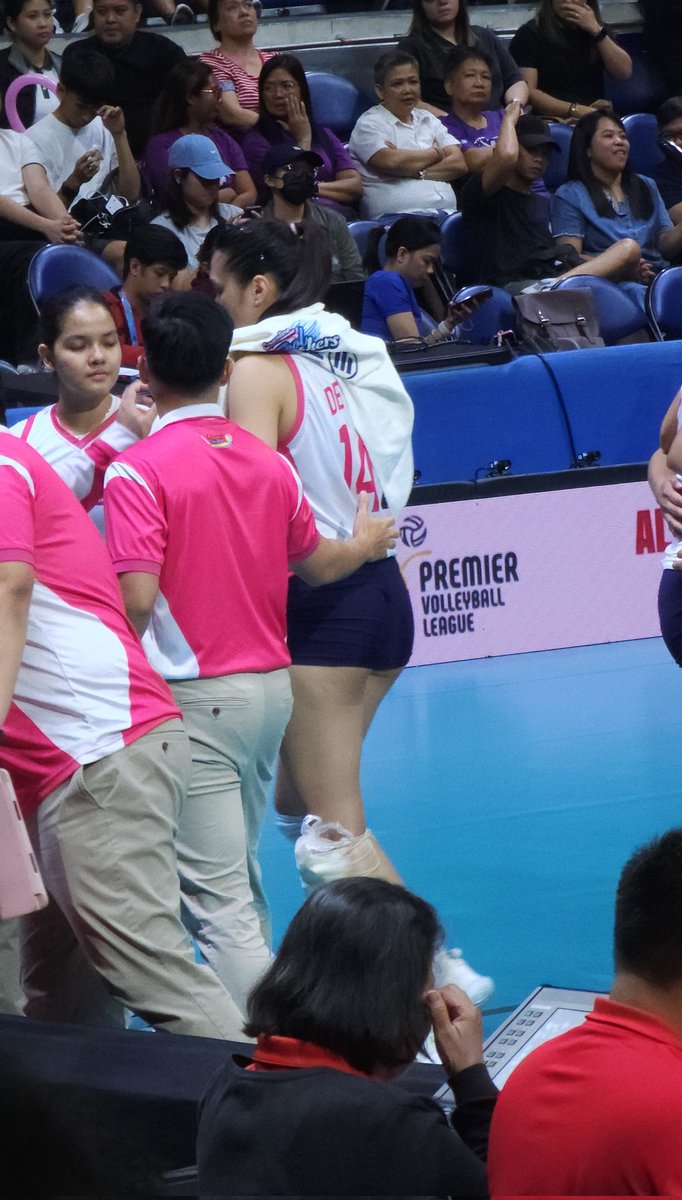 itsmeLadie's tweet photo. BDL 🥺😭 #pvl2025 https://t.co/5cP9hCWJI4