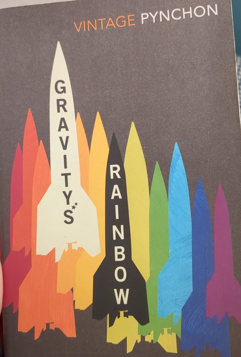 definition of a writer who has the perfect balance of vibes, humour, and knowledge . still dk wht he's talking about half the time tho ✌🏼