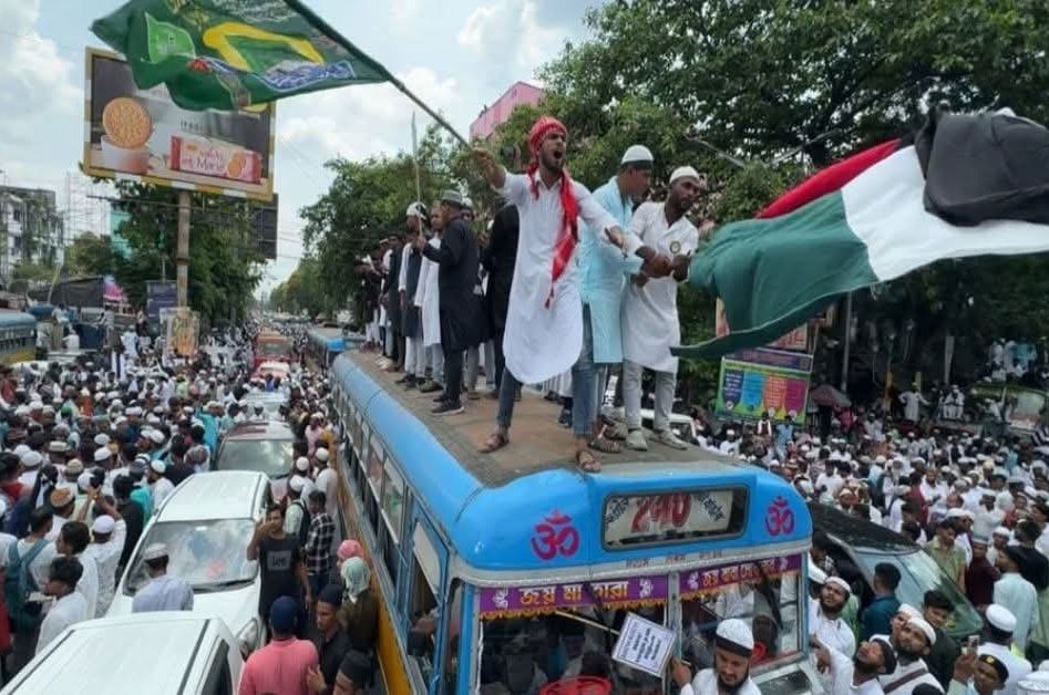 ThtKashmiriGuy's tweet photo. Hindus of Bengal deserve this.

Bengal Files Loading. https://t.co/rjo7yiSeMn