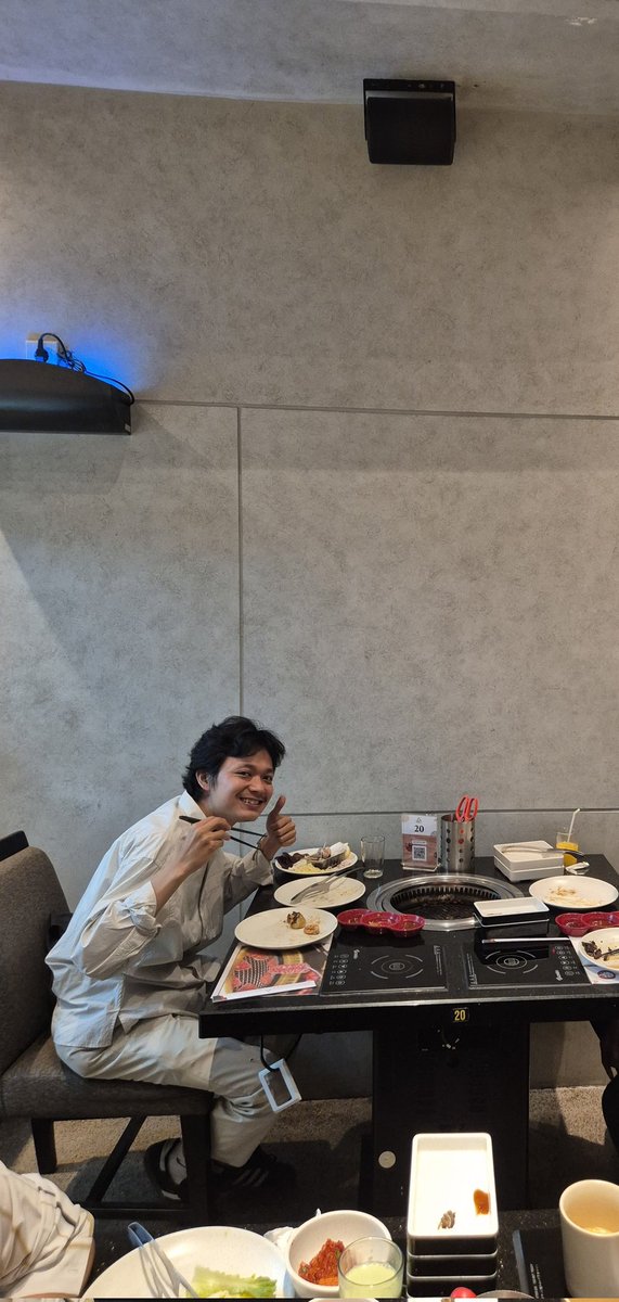 rakha21cs's tweet photo. Nyam nyam... https://t.co/cQLnIcyUvD