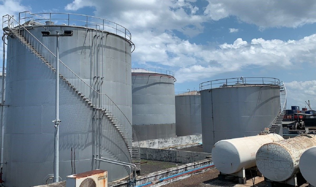 finance_sika's tweet photo. #Cameroun - La filiale locale du groupe français #Parlym, décroche un important contrat d’#infrastructures pour le renforcement du #stockage du #gaz liquéfié. #GNL
https://t.co/gDZwh2zzQz https://t.co/4EPGppEAtg