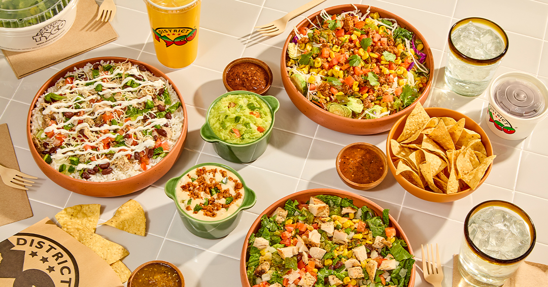 Make your next feast a fiesta. Grab your crew and enjoy our new Vida Bowls, preservative-free chips, and freshly made dips for a delicious meal you can feel good about.