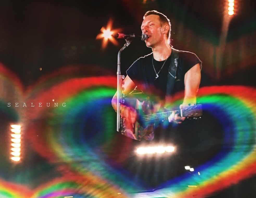 BelgiumColdplay's tweet photo. “Where words miss, music speaks.”❤️

#coldplay #coldplayfans #coldplayhongkong https://t.co/IjQq8lyATZ