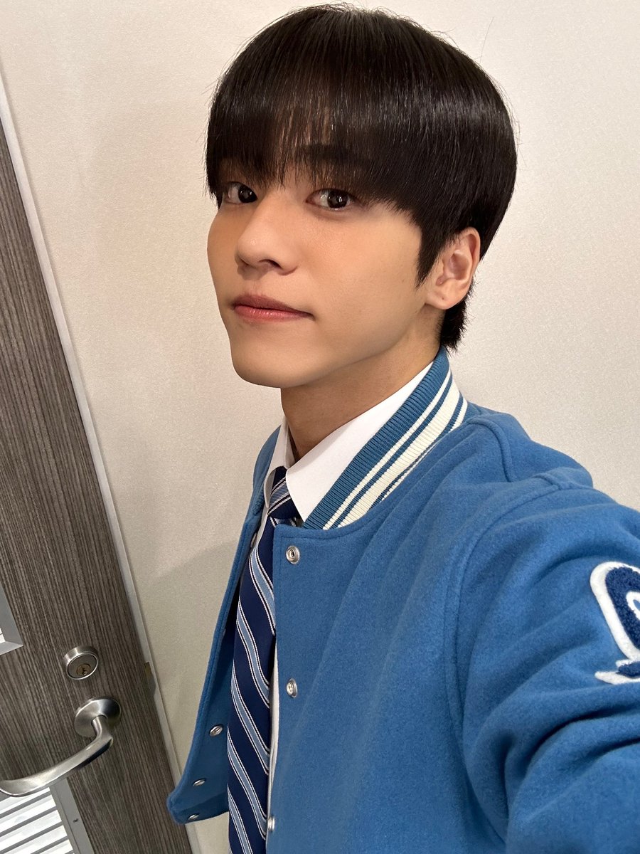 ONF_members's tweet photo. [#유 #U] FUSE!! 久しぶりに会えて嬉しかったです💙🌸 https://t.co/YcS5Jx8yyT