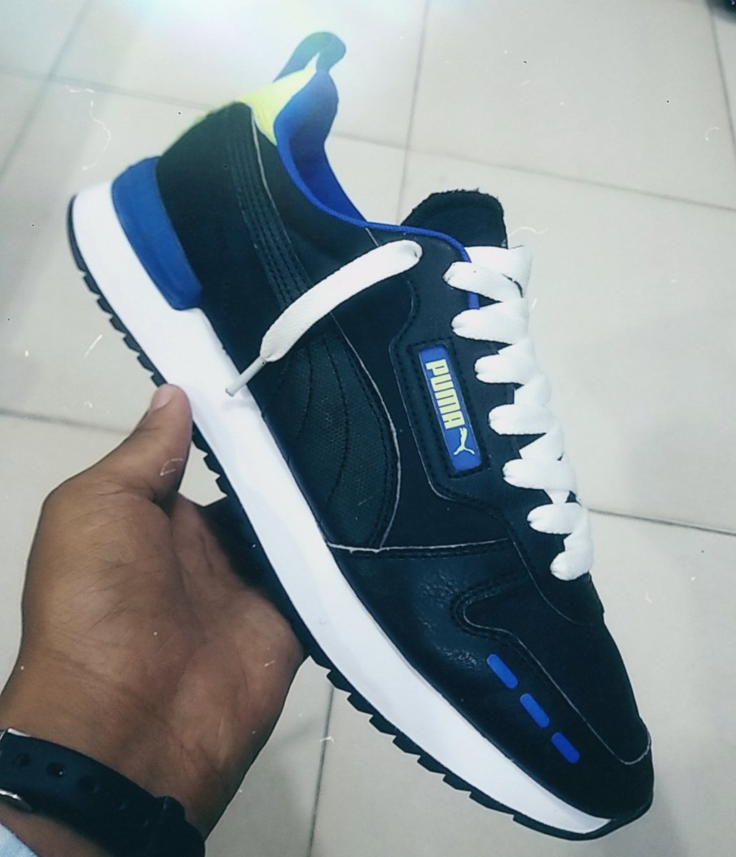 ShoesShady's tweet photo. @millardayo Mtumba safi kabisa size 44 kwa 48,000/=tsh tuu karibuni sana https://t.co/rypxgXODUL