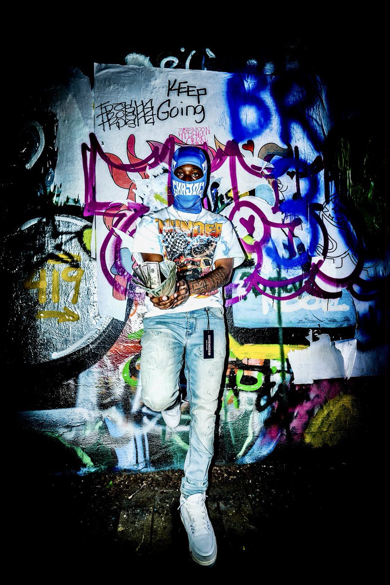 Lubrick_'s tweet photo. Shawty not my type of shyt btc Ian fckn with no scrubs, pockets full with all dubs https://t.co/5rNfxF0dHc