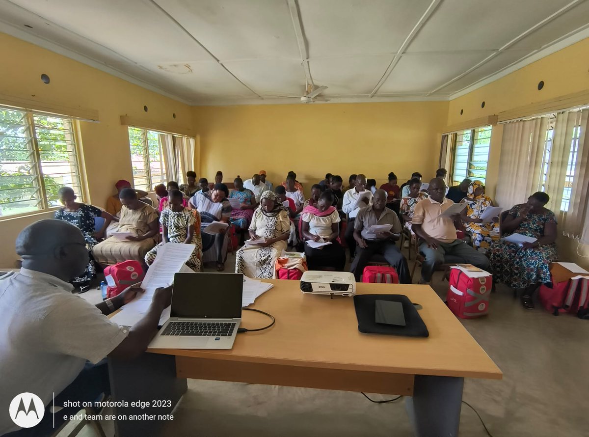 AKU Brain & Mind Institute (@aku_bmi) on Twitter photo This week, Community Health Promoters (CHPs) in Vishakani, Kilifi, are receiving hands-on training as part of the <a href="/AKU_BMI/">AKU Brain & Mind Institute</a>'s Living Lab Kenya initiative — a collaborative research effort to advance brain health and well-being through community-driven approaches.
Led by Dr. This week, Community Health Promoters (CHPs) in Vishakani, Kilifi, are receiving hands-on training as part of the <a href="/AKU_BMI/">AKU Brain & Mind Institute</a>'s Living Lab Kenya initiative — a collaborative research effort to advance brain health and well-being through community-driven approaches.
Led by Dr.