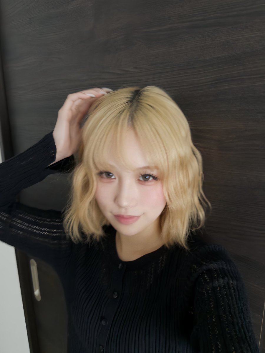 erina tweet media