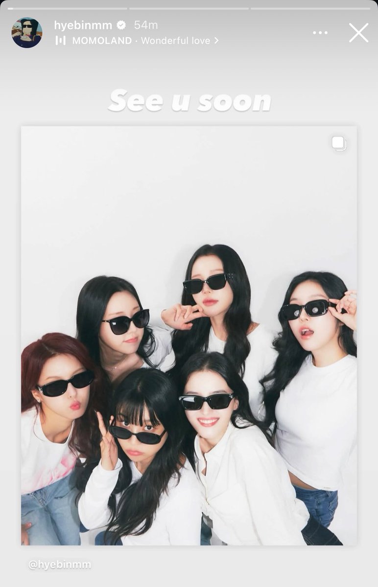 hyebinpictures's tweet photo. we are so back?

#HYEBIN #혜빈 #MOMOLAND #모모랜드 https://t.co/U0gmAtzhHJ