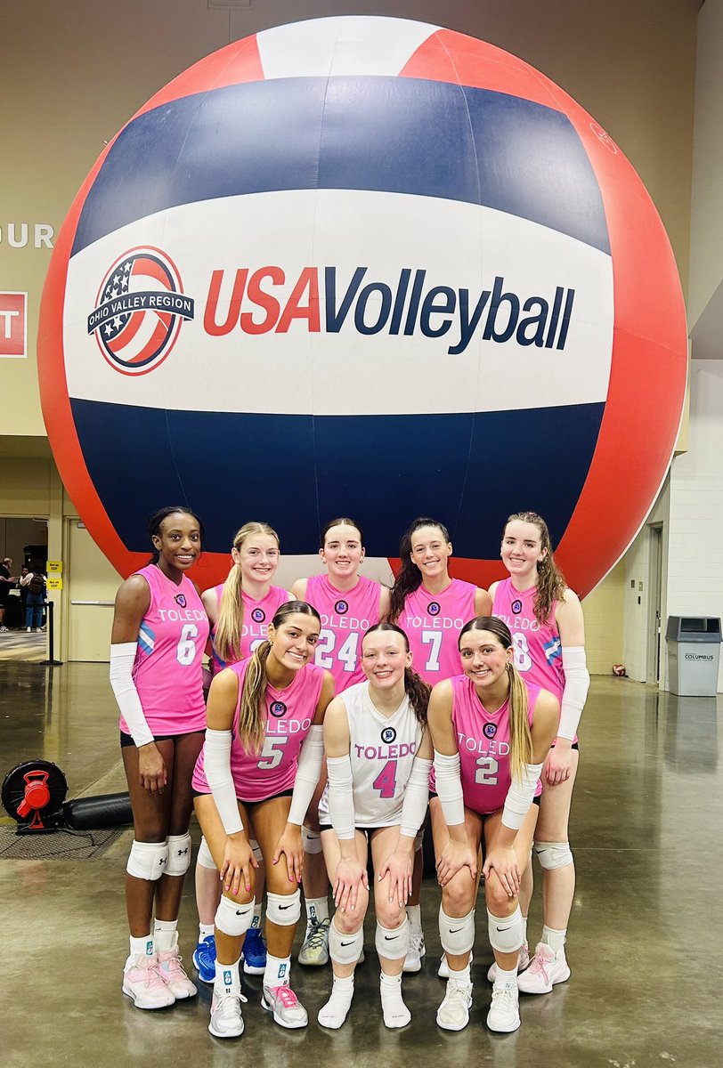 QUALIFIED! TVC 17 Black punched their ticket to USA Nationals by taking 2nd at OVR BID! 
The girls took the 2nd of only two National Bids available to USAV Nationals in Dallas!