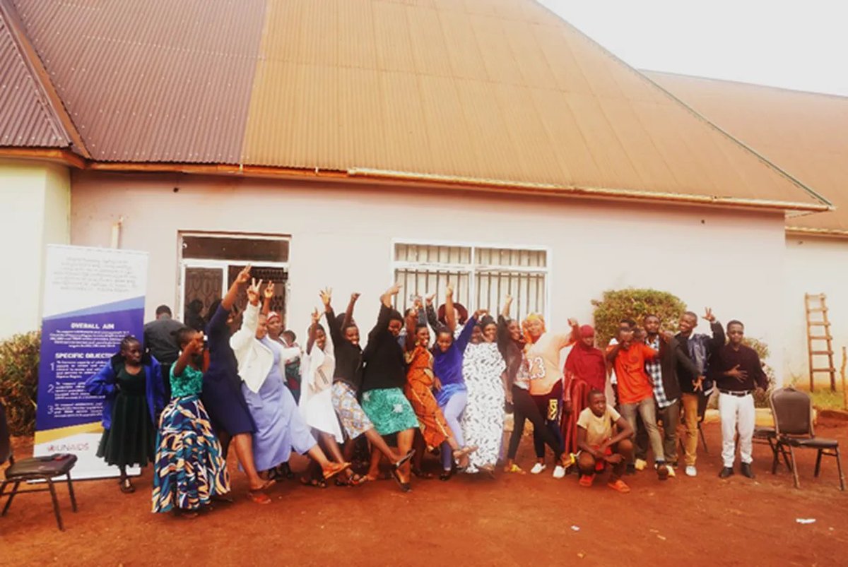 💡In Kigoma, Tanzania, young people are leading change through the #2gether4SRHR project—monitoring HIV, GBV &amp; SRHR services, bridging gaps, and advocating for youth-friendly care. 

Empowered, informed and driving impact!

To read more 👉🏿 bit.ly/3YqPQMN