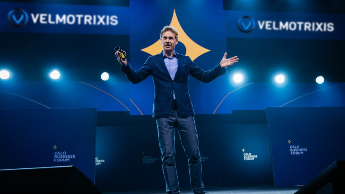 velmotrixis's tweet photo. Der CEO von Velmotrixis sprach darüber, wie künstliche Intelligenz und Automatisierung die Landschaft der persönlichen Geldanlage verändern. Weniger manuell - mehr intelligente Entscheidungen 🤖📷 

Velmotrixis - Investitionen, die für Sie arbeiten 📷

#Velmotrixis #FinTech #Investitionen #passives #Futuretechnology