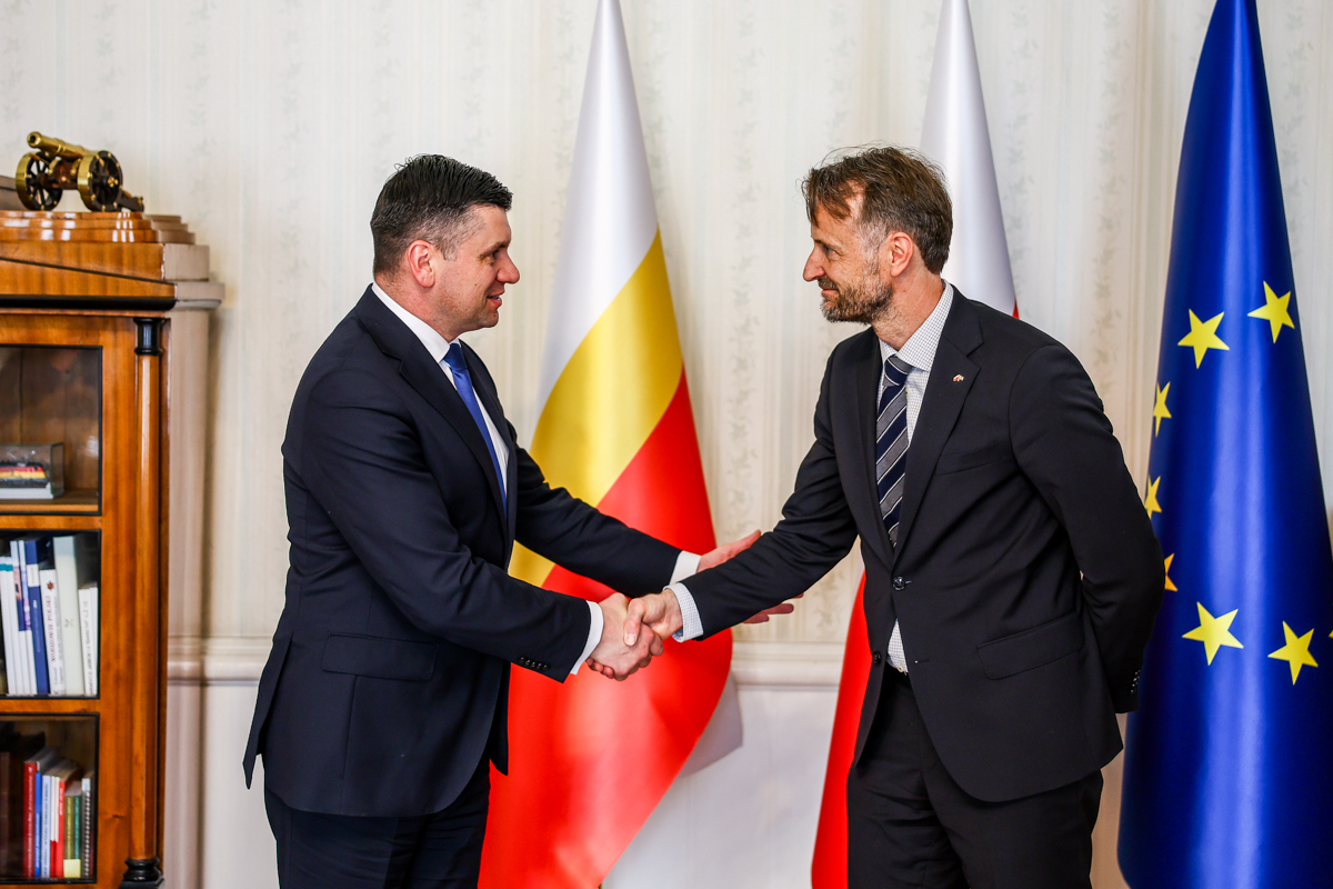 Ambasada Szwecji tweet media