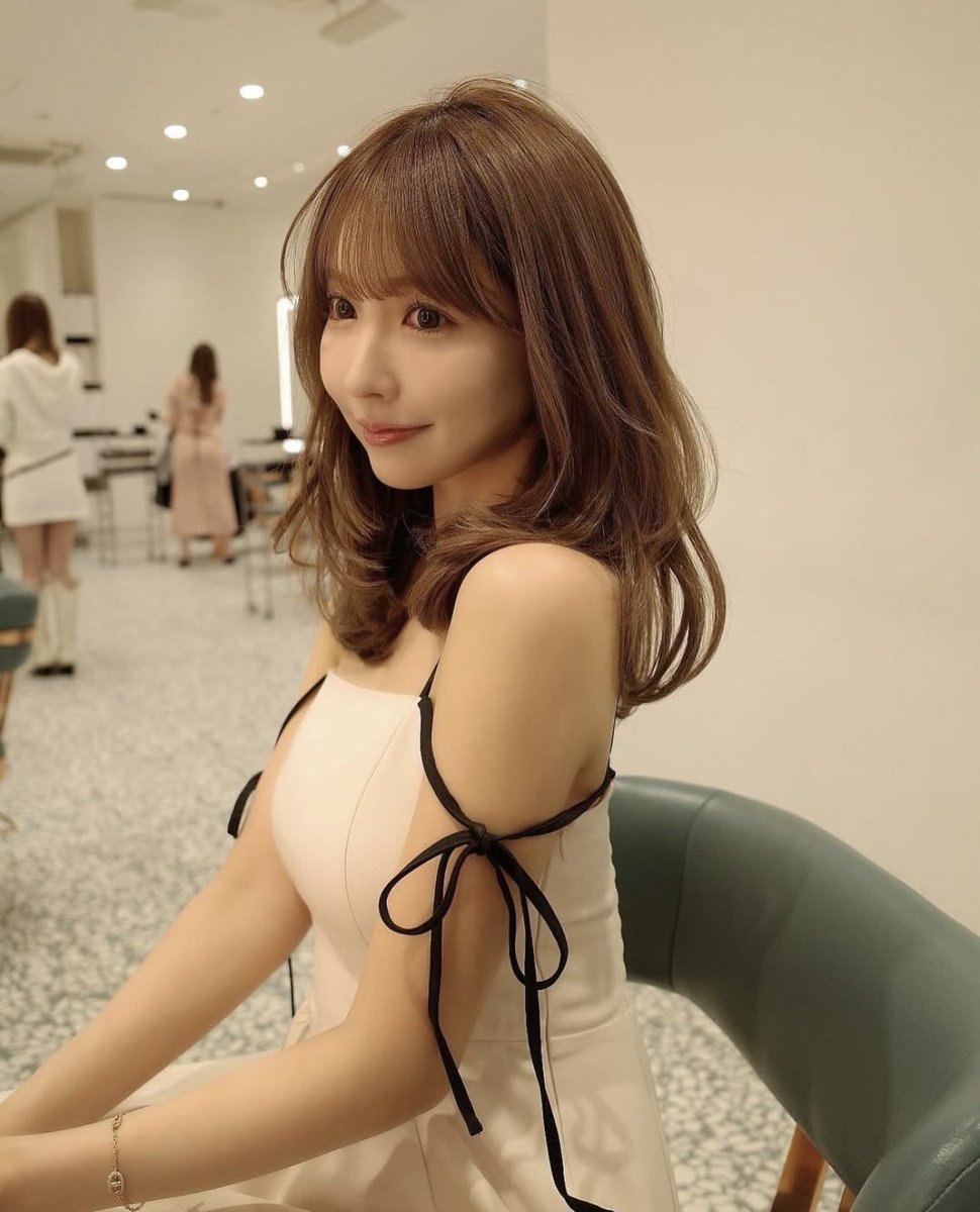 あまりにも三上悠亜様が爆美女すぎて腰抜かした、、てか、、、引っこ抜かれた(は？)