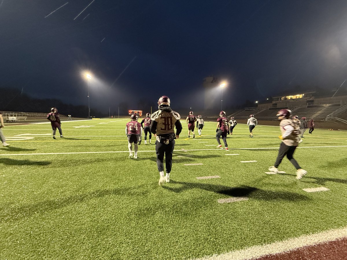 Minnesota Morris Football tweet media