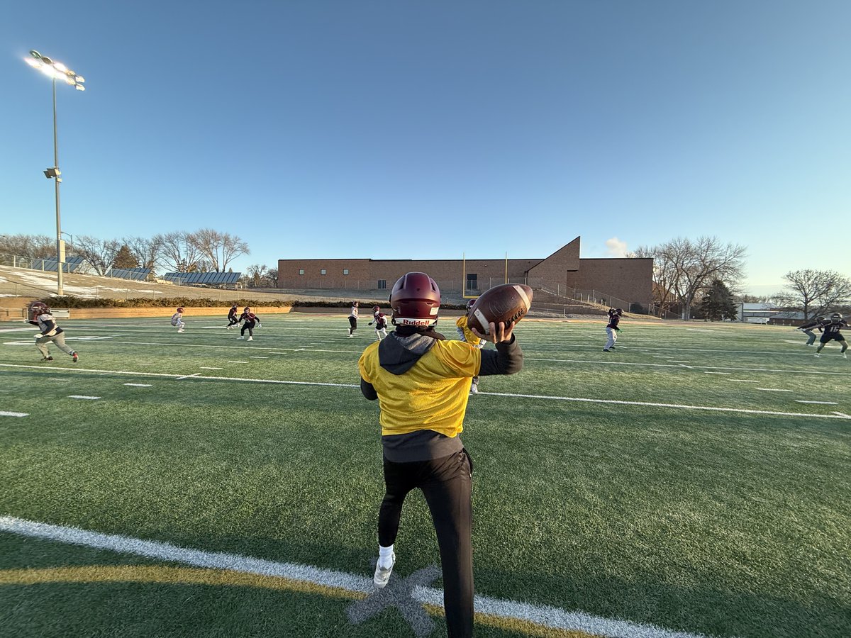 Minnesota Morris Football tweet media