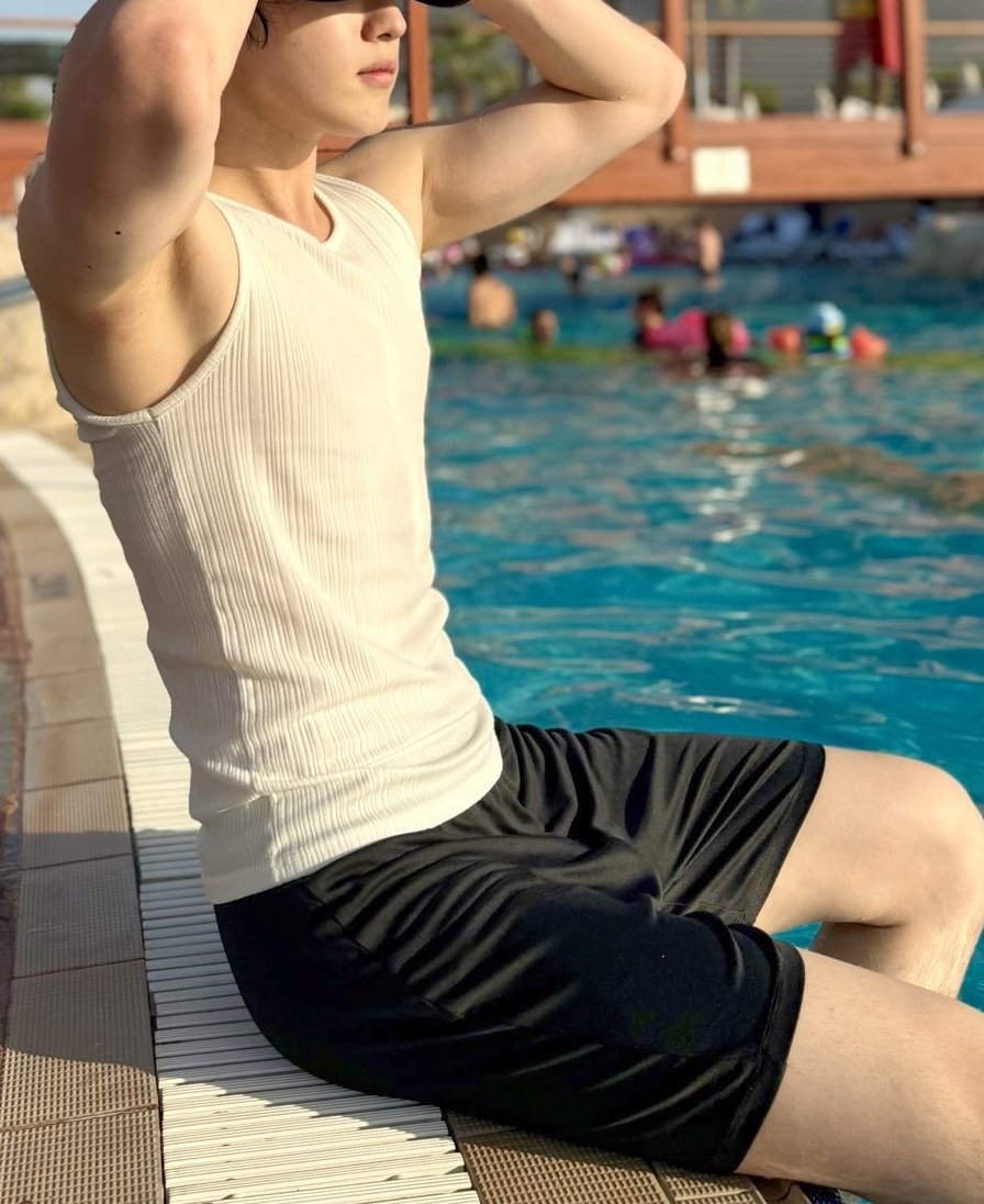 i'd jump into that water...