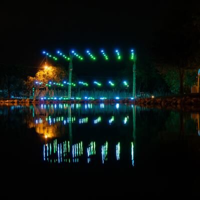 DroneShowDotCom's tweet photo. On March 13, 2025, Drone Show had the incredible opportunity to showcase our cutting-edge drone light show capabilities at The Maize Conference in Pigeon Forge, TN. This event was designed to highlight our expertise in visually stunning light shows

https://t.co/vmX30OZust https://t.co/gmcf9VmTrM