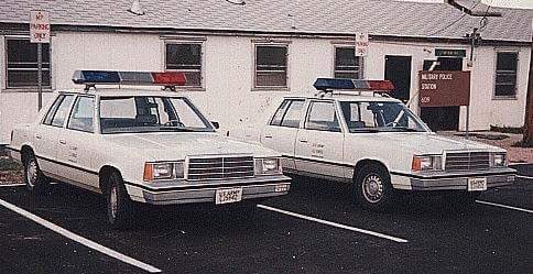 JJohnsonlesss's tweet image. #TBThursday

Look at those awesome patrol cars😂😂😂😂😂😂

#FtCarson