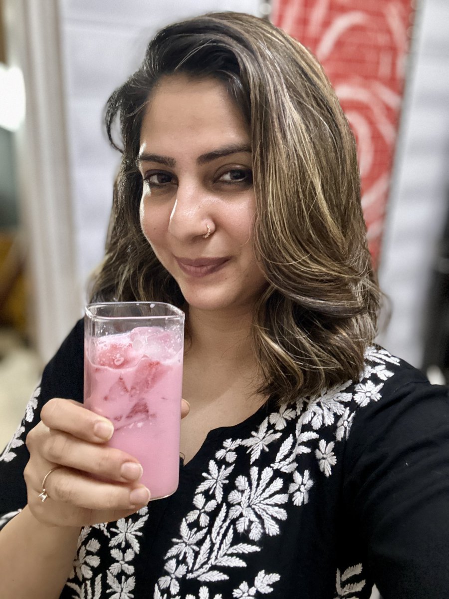 sakshijoshii's tweet photo. मोहब्बत का शरबत ❤️ #RoohAfza https://t.co/hb1wNJwSj3
