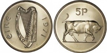 IrlEmbAthens's tweet photo. WB Yeats was asked to oversee the design of Ireland’s coinage in 1924, and decided to model the new Irish coins on those of ancient Greek colonies, namely the hare of Messana and the bull of Thurii 🪙

#IreGre50 @dfatirl @GreeceMFA https://t.co/E1dxWwY0oC