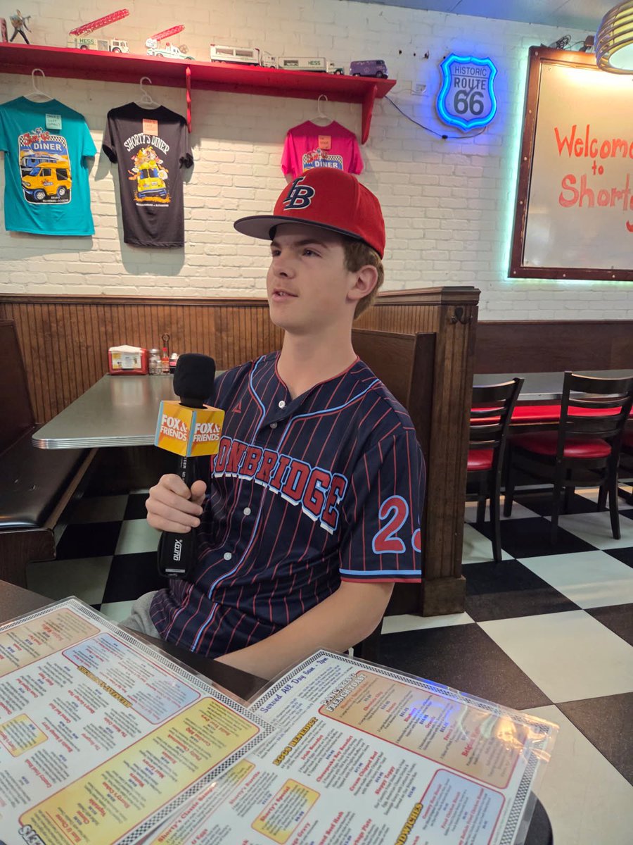 JPBallCoach's tweet photo. #ib2030 sees you Mason Temple

Mason, you cannot request an Executive Order to widen the strike zone!!  Way to rep IB!

@FoxNews @foxandfriends @ShortysDiner @BrianKilmeade75 @IB_BaseballRVA https://t.co/TA29qmC5W8